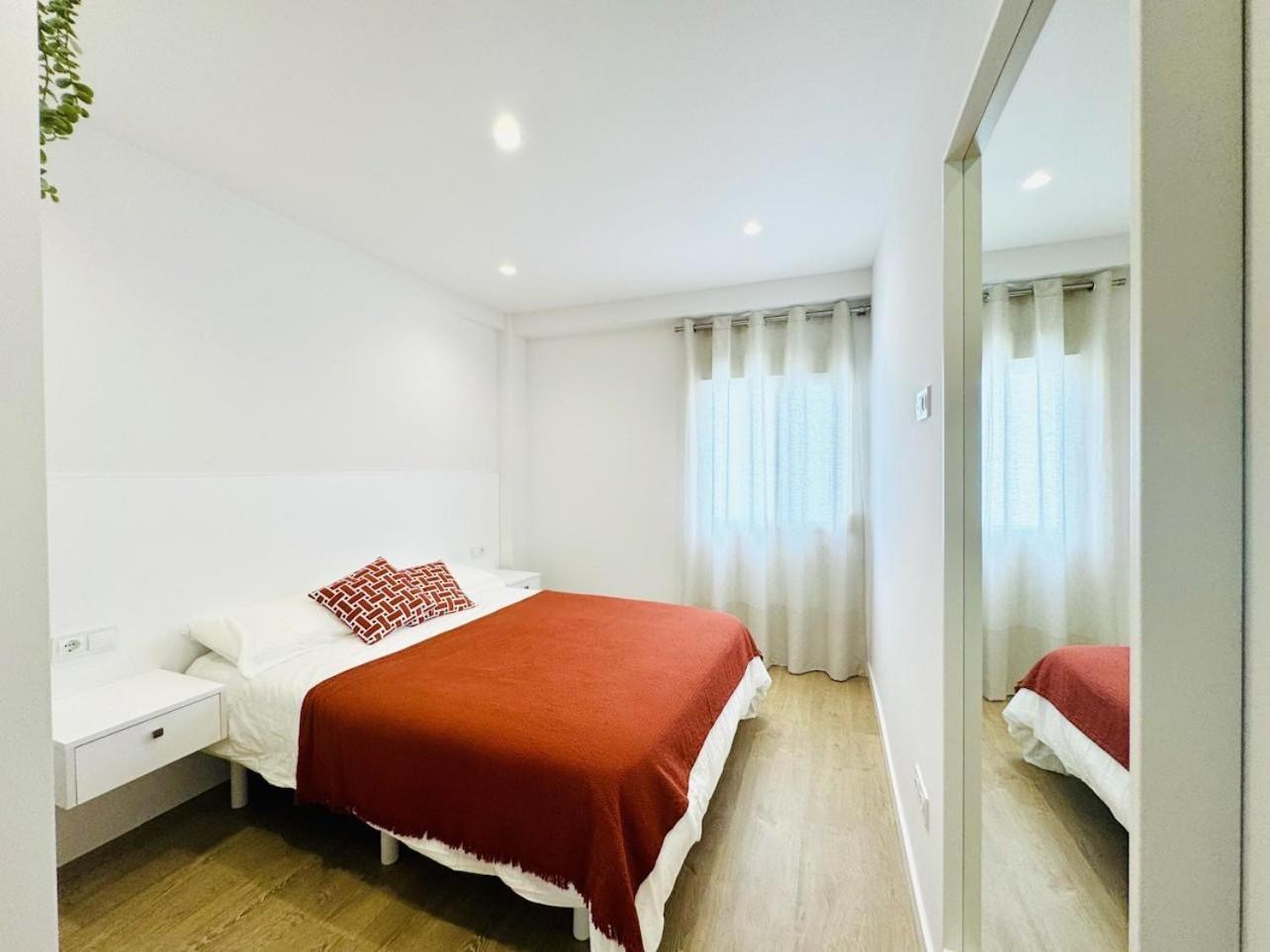 Family Apartment In The Malaga City Center Εξωτερικό φωτογραφία